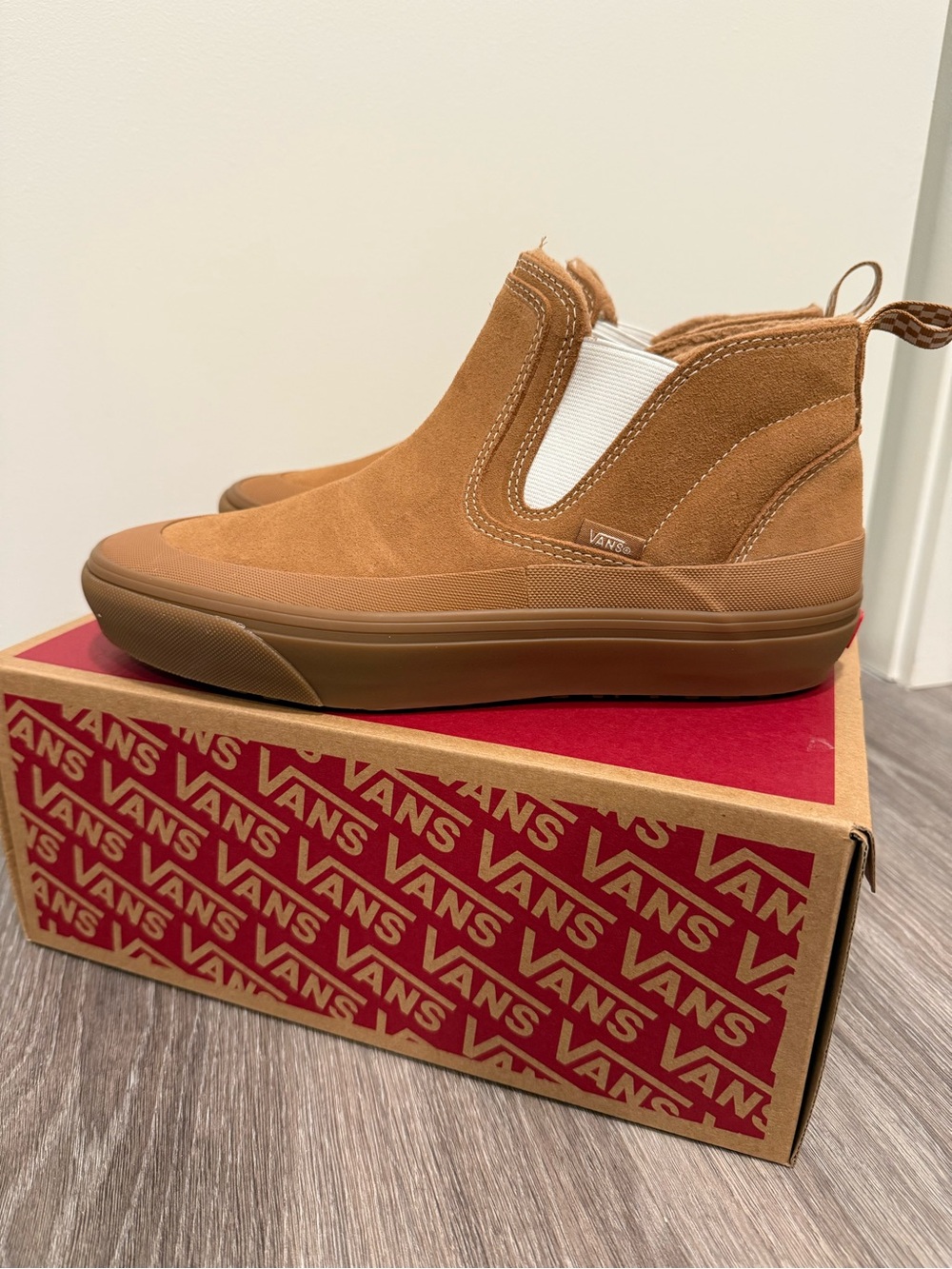 Vans Mid-Slip Insulated Suede Boots Chipmunk Brown M 8.5 W 10